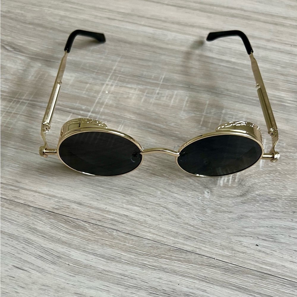NWOT Vintage Round Metal Sunglasses Unisex Retro Style- Dark Brown